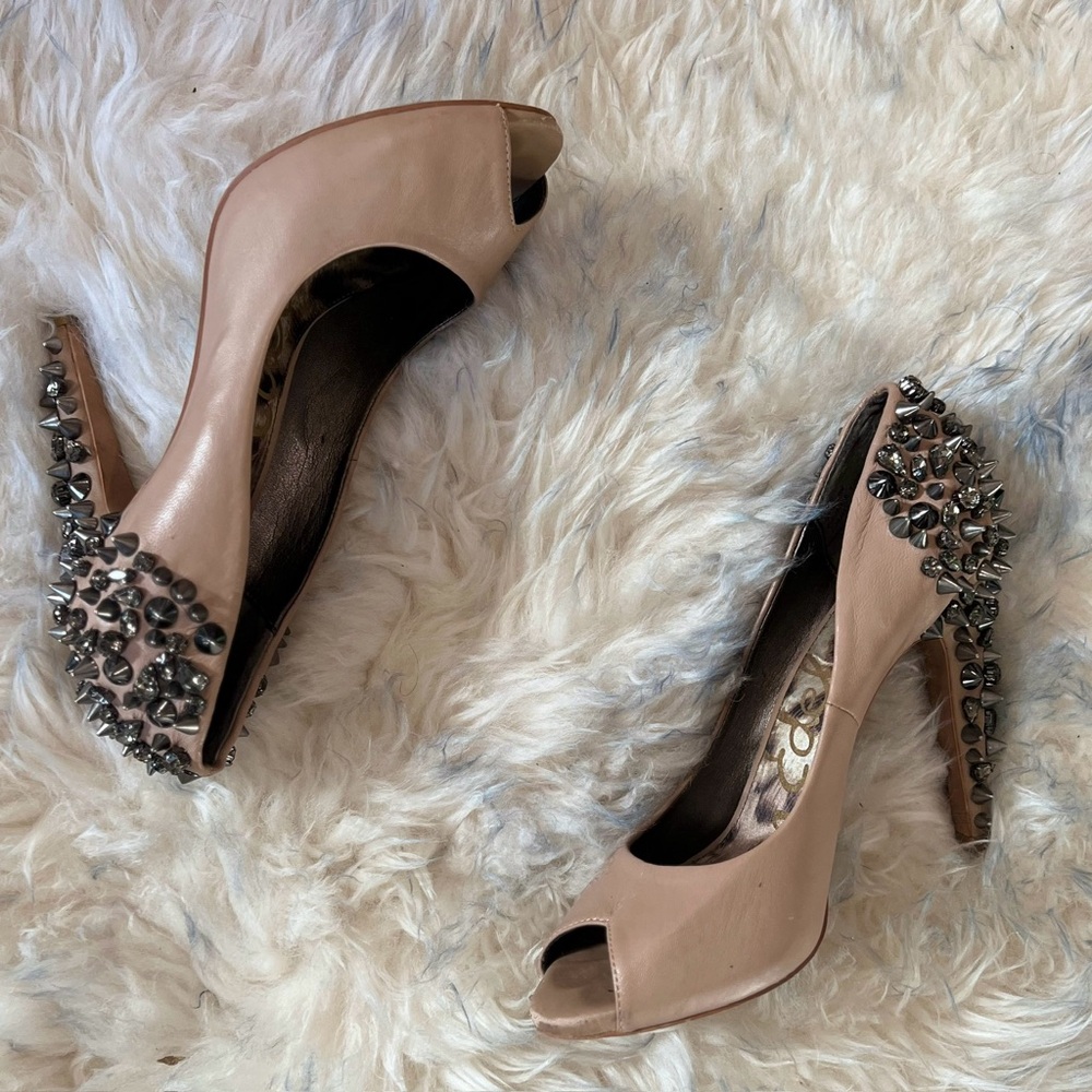 Sam Edelman Lorissa Nude Lea Women's shoes with Metal Spikes